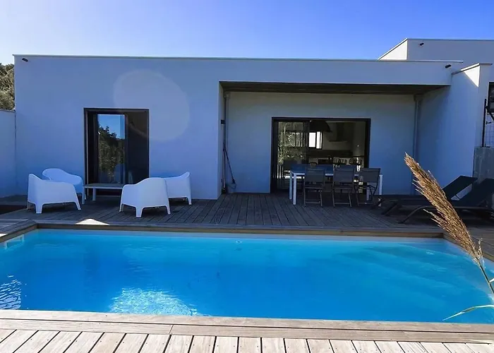 Villa Copines, 4 Pers, Piscine Chauffee, 5 Mn