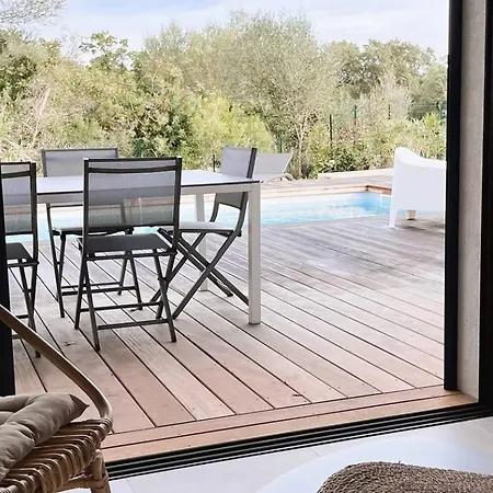 Copines, 4 Pers, Piscine Chauffee, 5 Mn Villa