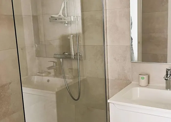 Vila Copines, 4 Pers, Piscine Chauffee, 5 Mn *